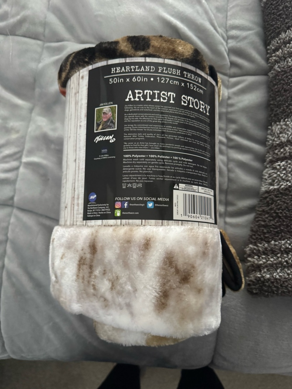 Plush German Shorthair Pointer Throw Blanket - Brown Faux Fur - Picture 2 of 2